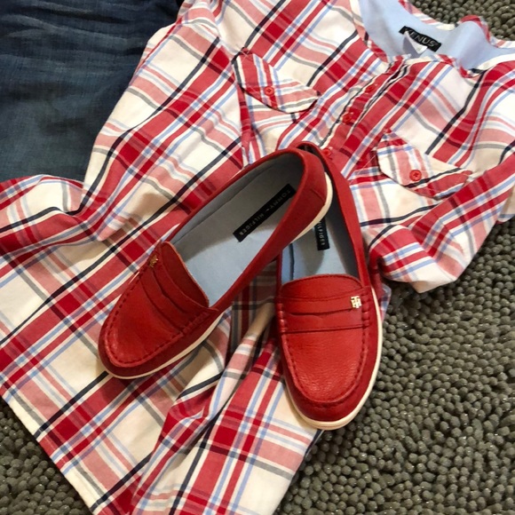 tommy hilfiger butter leather loafers